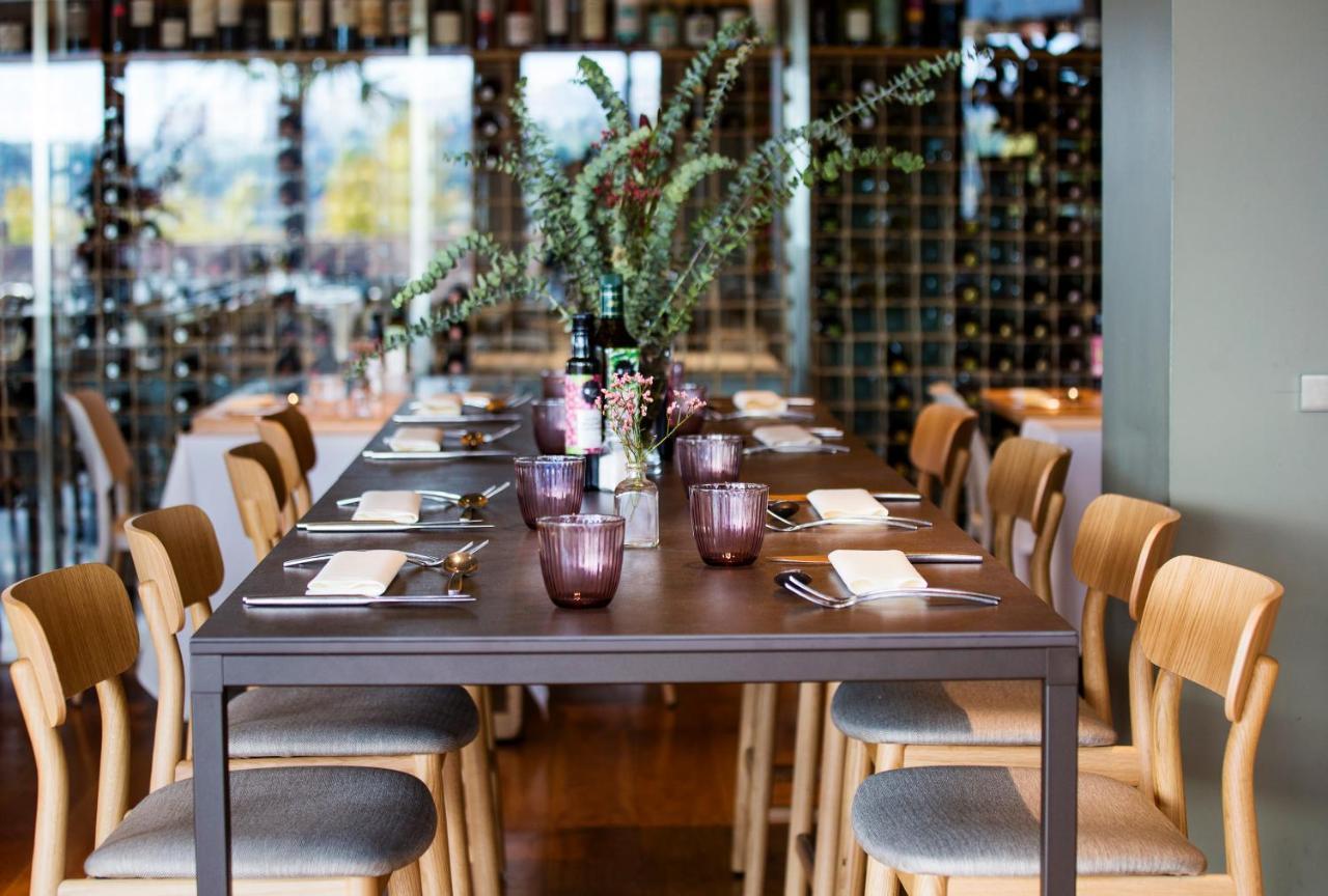 Qgat Restaurant Events & Hotel Сант-Кугат-дель-Вальес Экстерьер фото